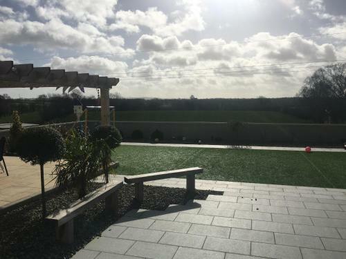 Bed & Breakfast Arvalee Retreat With Outdoor Hottub
