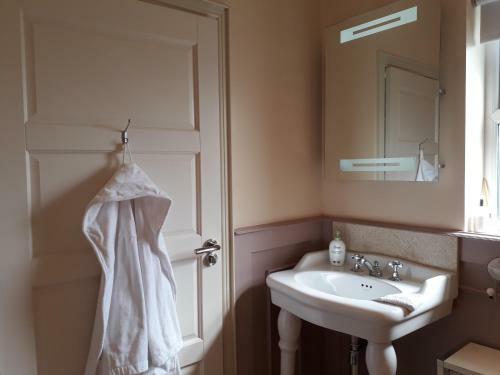 Bed & Breakfast Arvalee Retreat With Outdoor Hottub