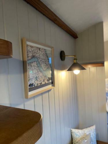 The Shepherds Retreat - Luxury Shepherds Hut