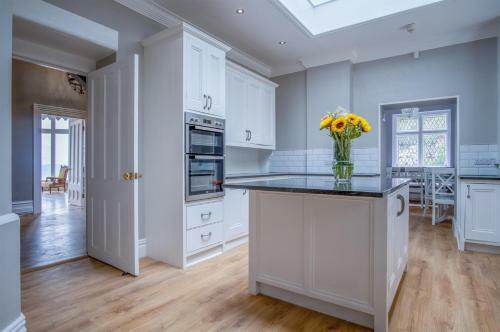 Penally Manor - Luxurious Manor House - Tenby