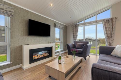 Sandpiper - Luxury Lodge, Close To Beach, Pet Friendly