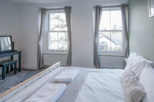 Post Office House - 3 Bedroom Apartment - Reynoldston