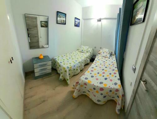 Apartamento Avda. Papa Luna 10, Les Doyes