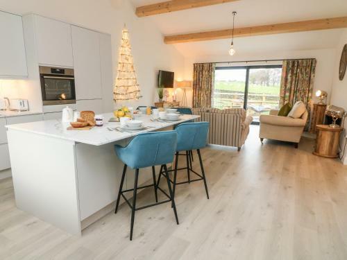 Whernside Lodge