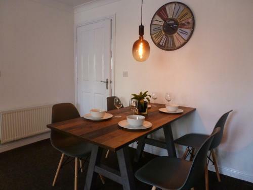 Sun Gardens Luxe 2 Bed 2 Bath Apartment