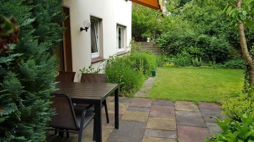 Apartamento Stadtnahe Wohnung Mit Garten Und Parkplatz