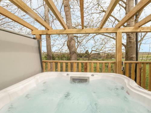 Oak Lodge