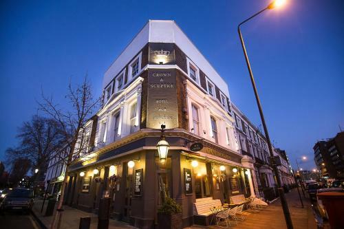 Hotel The Crown And Sceptre