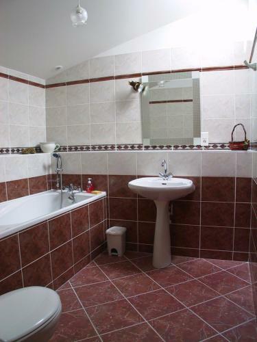 Bed & Breakfast Logis De Guitres - Chambres D'hotes