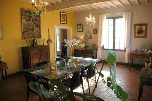 Bed & Breakfast Domaine De La Queyssie