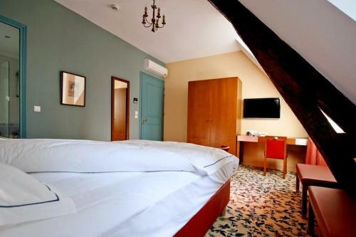 Hotel H�tel Le Manoir De Contres