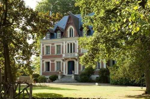 Hotel H�tel Le Manoir De Contres