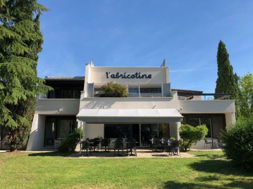 Hotel Logis H�tel L'abricotine