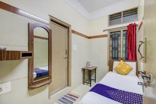 Hotel Spot On 75643 Golden Guest House