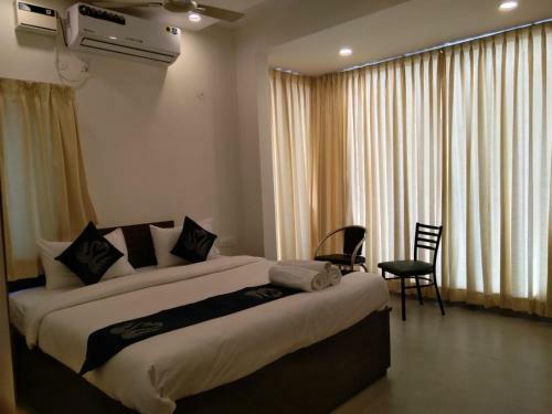 Hotel Amulya Fine Dine Residency