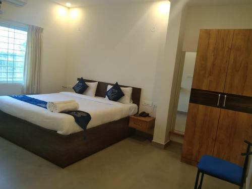 Hotel Amulya Fine Dine Residency