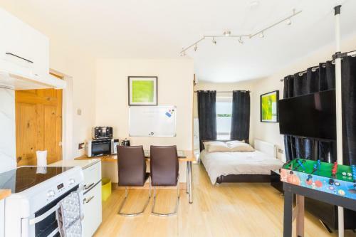 Umbrella Properties Private Apartment Birmingham