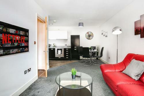 Crescent Luxury Apartment - Central Birmingham