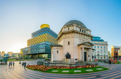 Crescent Luxury Apartment - Central Birmingham