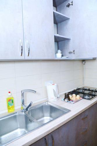 Sunny Apartment On Sayat-nova Avenue & Tours