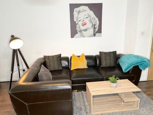 Haus Apartments 7 Single Beds & Secure Parking