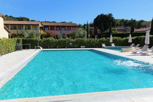 Apartamento Le Corti Del Sole Residence