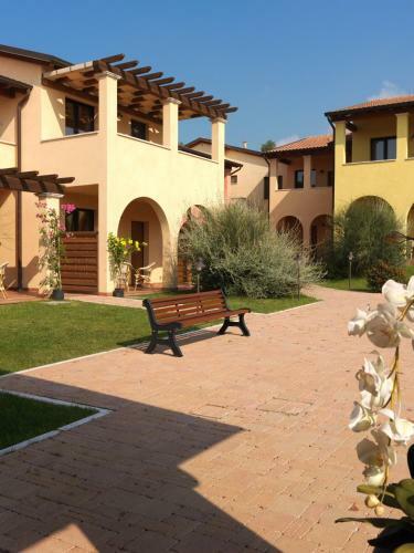 Apartamento Le Corti Del Sole Residence