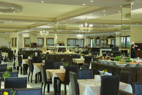 Hotel Riverside Garden Resort