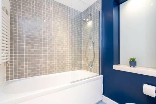Apartamento Avril Stay Birmingham City Centre - With Balcony
