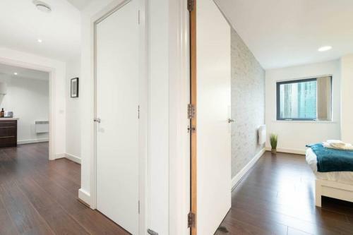 Apartamento Avril Stay Birmingham City Centre - With Balcony