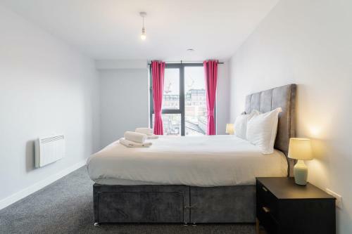 Contemporary 1 Bedroom Apartment In Central Birmingham