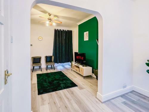 ?cosy Home? Near Nec, Bhx, Bullring & Solihull