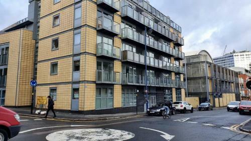 Stylish Birmingham City Centre Apart W/balcony