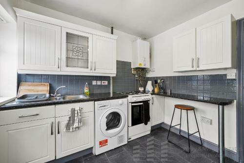 Hostal Wray And Whyte Stays