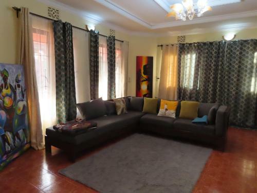 Maua House