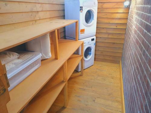 Sherwood Studio Annexe 1 Bedroom Entire Property