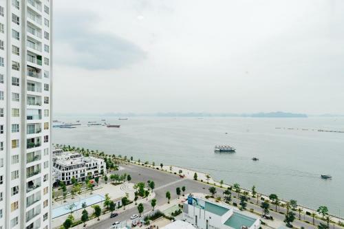 Hihome6 Halong Bay Deluxe Apartment Sea View