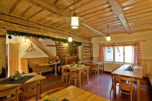Hostal Penzion Pod Pralesem