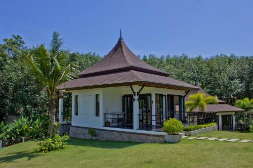 Hotel Leelawadee Garden Resort