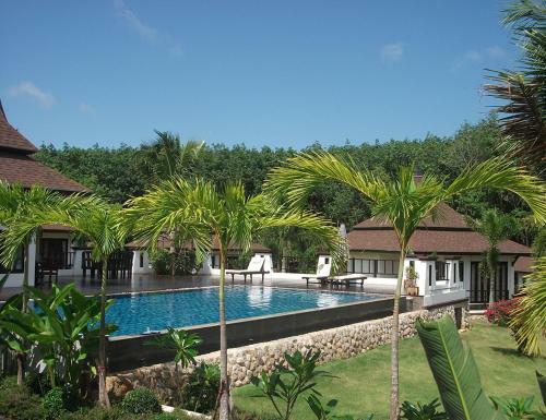 Hotel Leelawadee Garden Resort