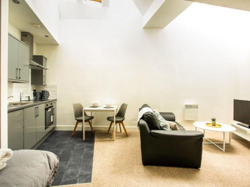 Appealing Studio In Bradford Near Forster Square Retail Park