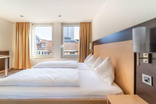 The Hey Hotel Guest House
