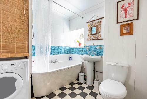 Old Railway Cottage