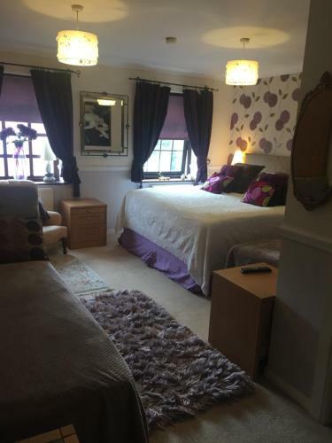 Hostal Parc Lodge Guesthouse