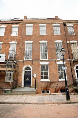 Corporate & Contractor Short Stay Accommodation By King Square Apartments