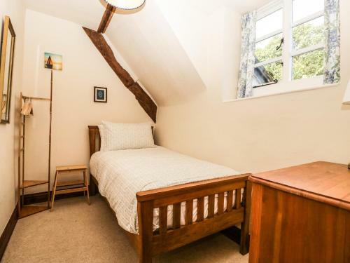 1 Old Thatch