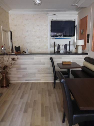 Hostal Hotel 33