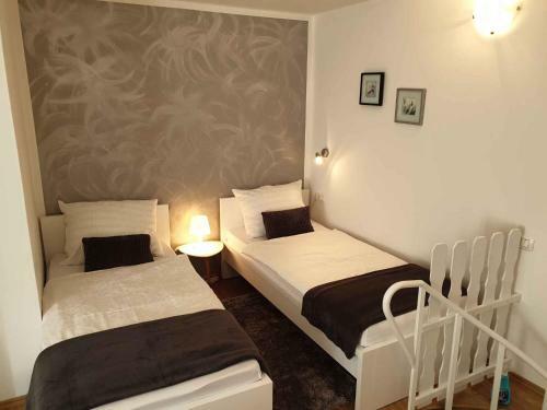 Apartment In Postojna 40257