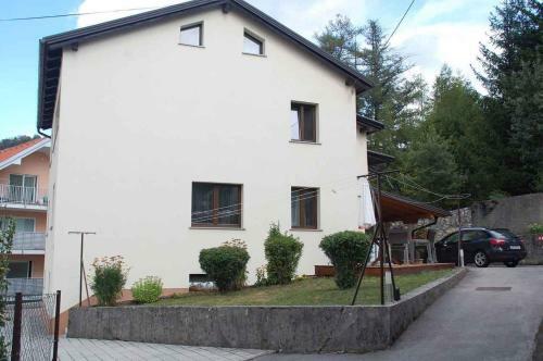 Apartment In Postojna 40257