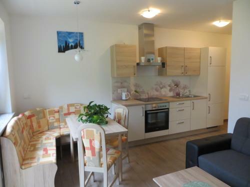Hostal Apartments And Wellness Jelovca